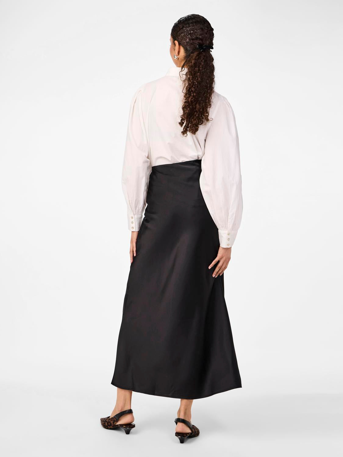 YASPELLA Long Skirt - Black